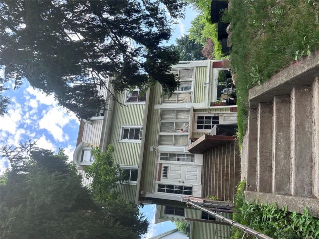  9 BR,  4.00 BTH &nbsp;House style home in Peekskill