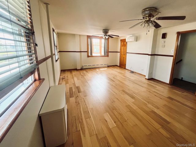  2 BR,  1.00 BTH &nbsp;Colonial style home in Far Rockaway