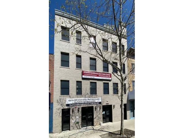  1 BR,  1.00 BTH &nbsp;Includes legal  style home in Kensington