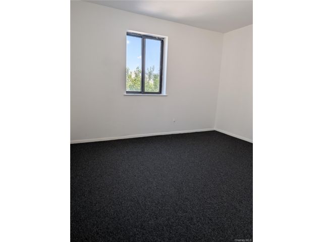 [PHOTO]