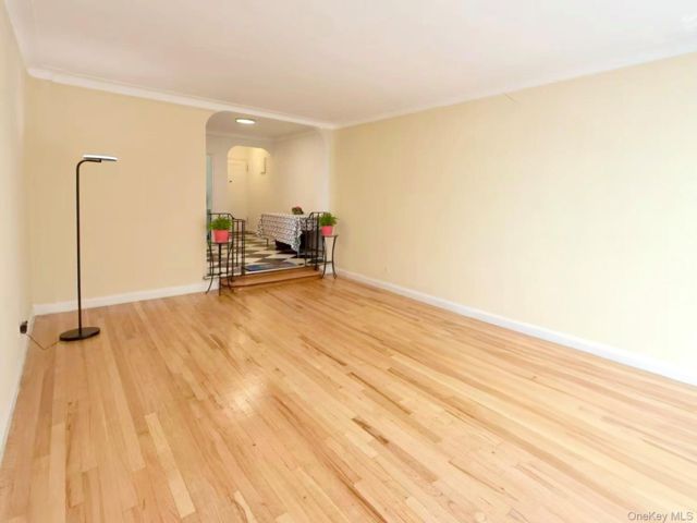  2 BR,  1.00 BTH &nbsp;Mid rise style home in New York (manhattan)