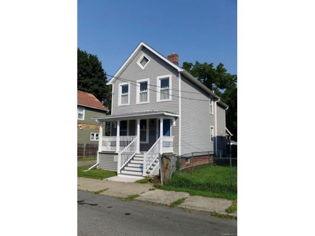  3 BR,  2.00 BTH &nbsp;Traditional style home in Beacon