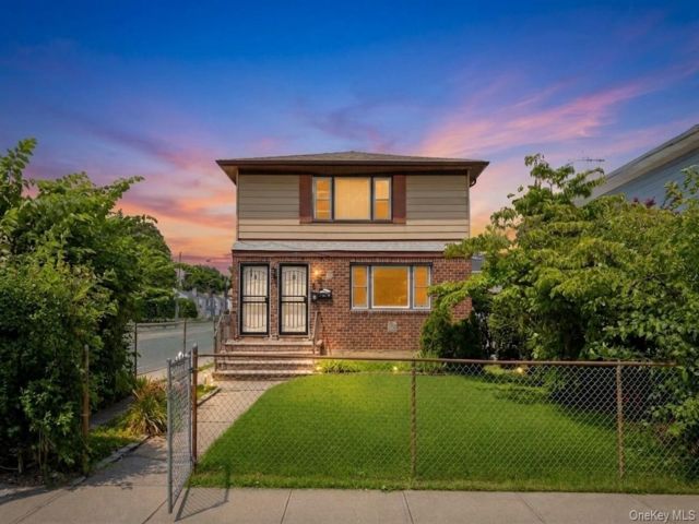  3 BR,  1.00 BTH &nbsp;Other style home in Hempstead