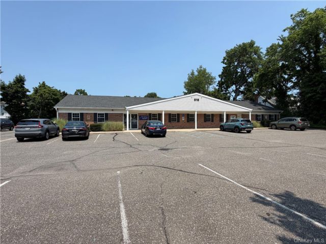 Studio,  0.00 BTH &nbsp;House style home in Riverhead