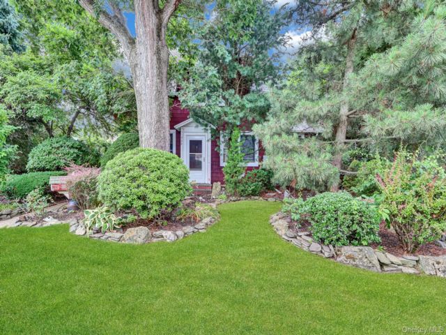  3 BR,  1.00 BTH &nbsp;Other style home in Bellmore
