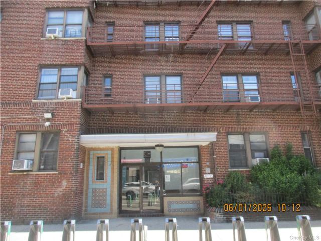 [Elmhurst Real Estate, listing number 7318843]