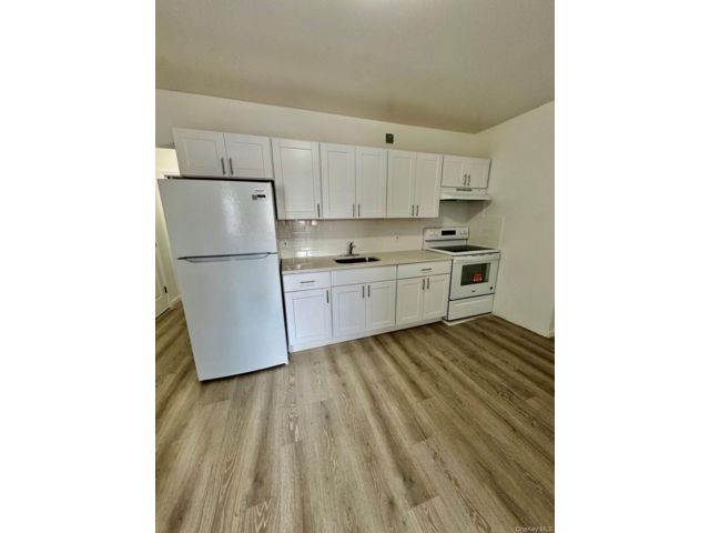 3 BR,  1.00 BTH &nbsp;Other style home in Floral Park
