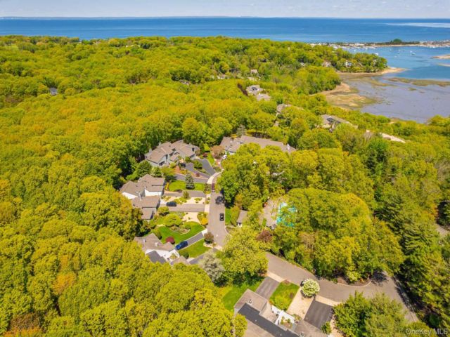  3 BR,  2.00 BTH &nbsp;Condo style home in Port Jefferson