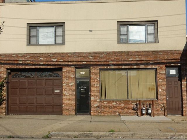 Studio,  0.00 BTH &nbsp;Commercial style home in Oceanside