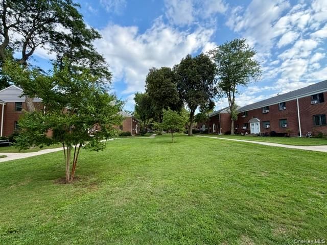  3 BR,  1.00 BTH &nbsp;Other style home in Bayside