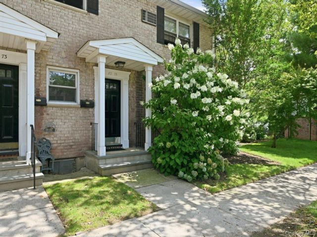  2 BR,  1.00 BTH &nbsp;Other style home in New Hyde Park