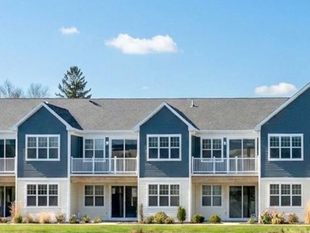 [Moriches Real Estate, listing number 7319203]