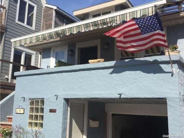  2 BR,  1.00 BTH &nbsp;Includes legal  style home in Long Beach