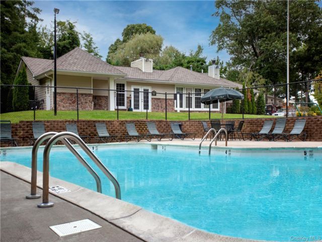 [Middle Island Real Estate, listing number 7319245]