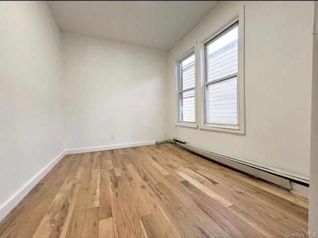  2 BR,  1.00 BTH &nbsp;A-frame style home in Rockaway Park