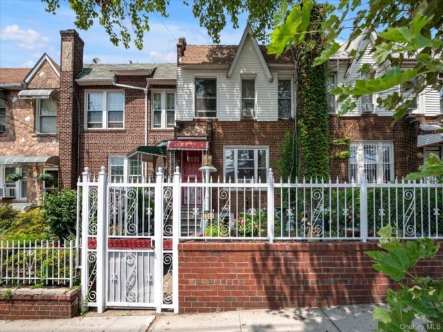 [Cornell Real Estate, listing number 7319356]