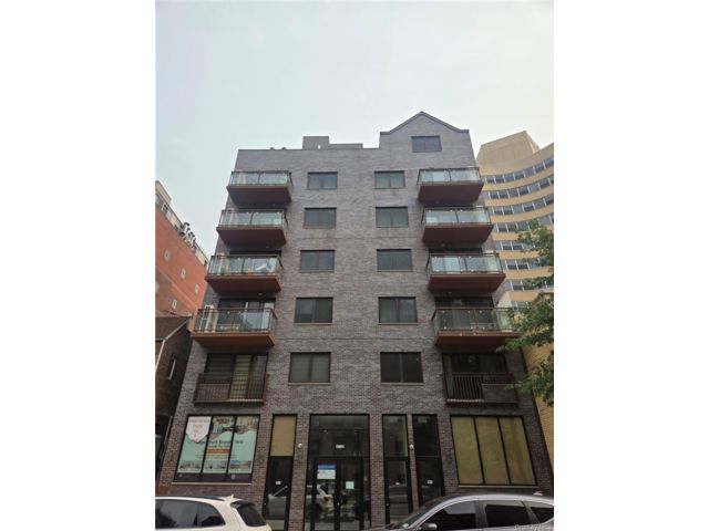  2 BR,  2.00 BTH &nbsp;Other style home in Rego Park