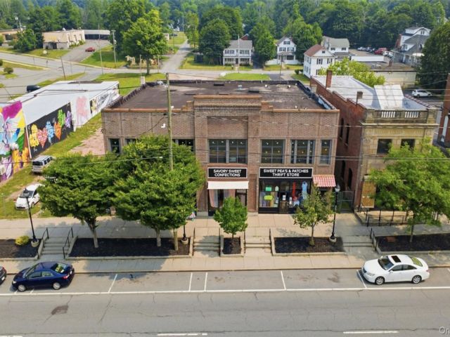 Studio,  0.00 BTH &nbsp;Commercial style home in Monticello