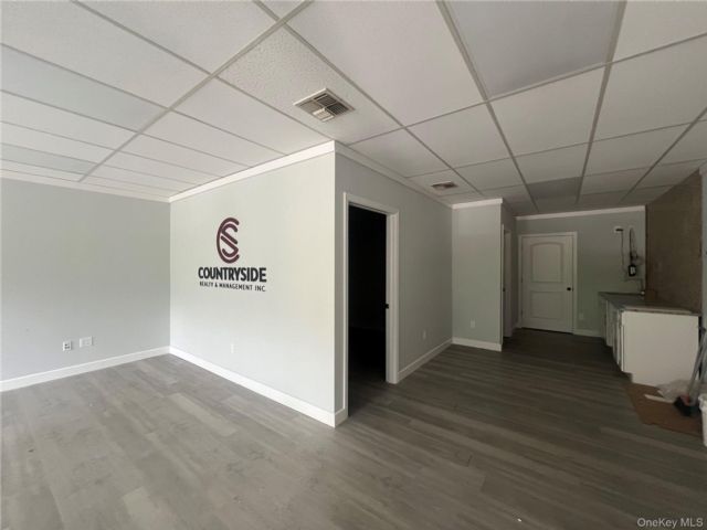 Studio,  0.00 BTH &nbsp;House style home in Glen Cove