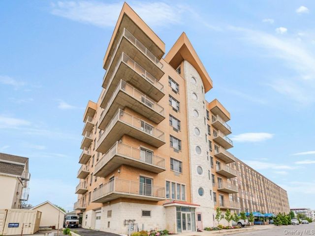 [Long Beach Real Estate, listing number 7319645]