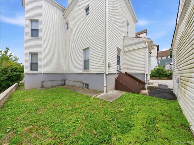 [PHOTO]