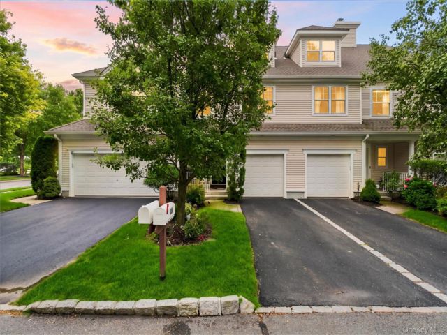  3 BR,  3.00 BTH &nbsp;Condo style home in Peekskill