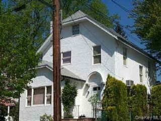  4 BR,  1.00 BTH &nbsp;Colonial style home in Port Washington