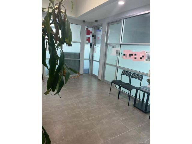 [PHOTO]