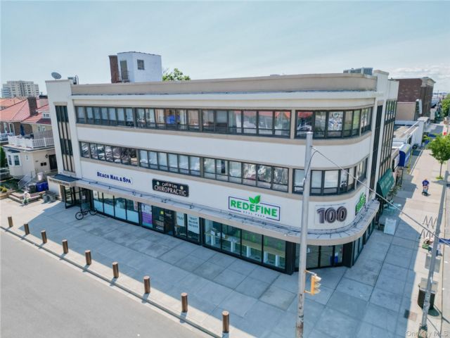 Studio,  0.00 BTH &nbsp;Commercial style home in Long Beach