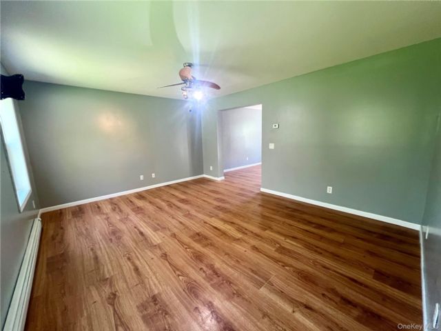  3 BR,  2.00 BTH &nbsp;Colonial style home in Pine Bush