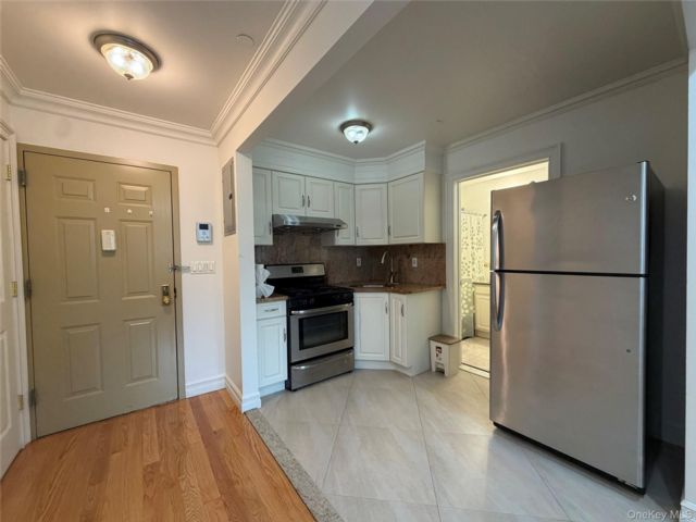  1 BR,  1.00 BTH &nbsp;Other style home in Woodside