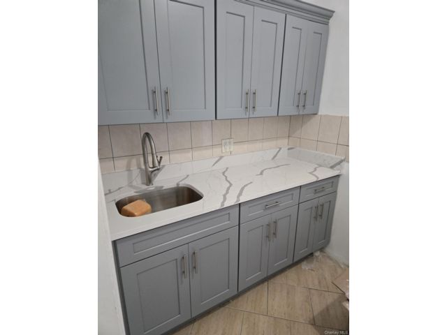 [Ozone Park Real Estate, listing number 7320541]