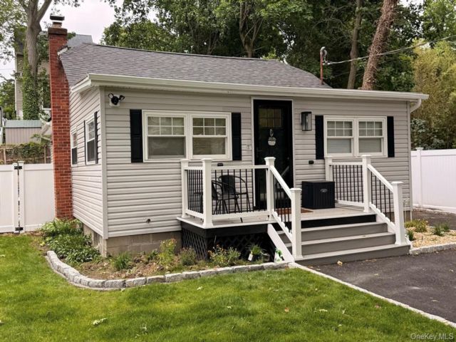 [Sound Beach Real Estate, listing number 7320550]
