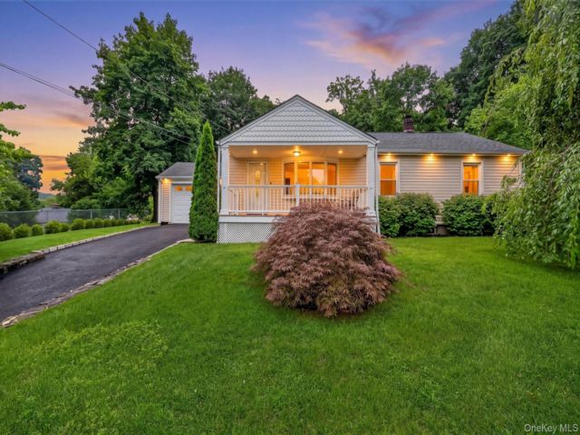  3 BR,  2.00 BTH &nbsp;Ranch style home in Cortlandt Manor