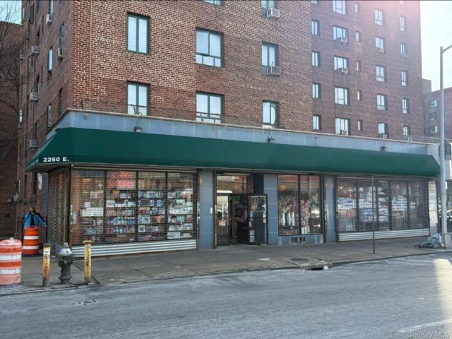 Studio,  0.00 BTH &nbsp;House style home in Parkchester