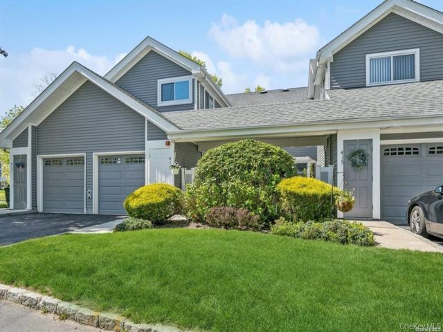 [Moriches Real Estate, listing number 7320728]