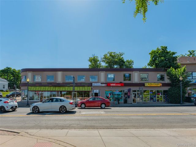 Studio,  0.00 BTH &nbsp;Commercial style home in Spring Valley