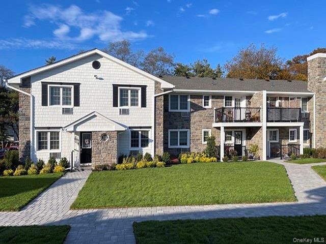  3 BR,  2.00 BTH &nbsp;Other style home in Massapequa