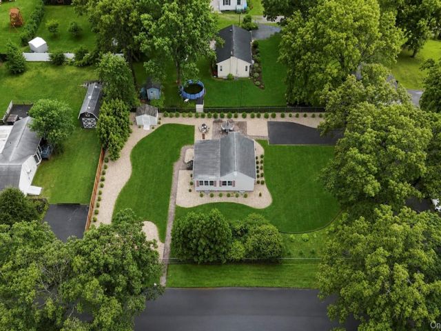 [Shoreham Real Estate, listing number 7321067]