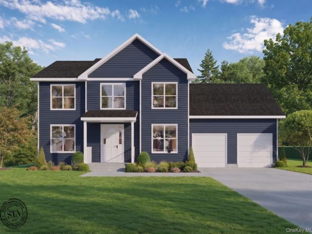  4 BR,  4.00 BTH &nbsp;Colonial style home in Middletown