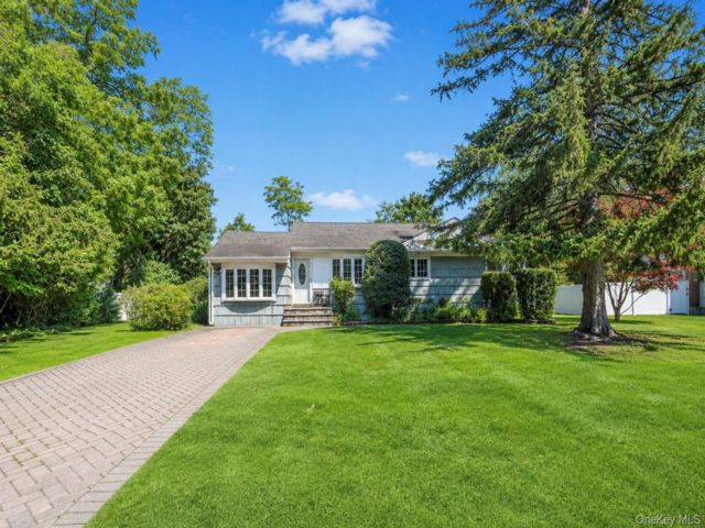 [Smithtown Real Estate, listing number 7321199]