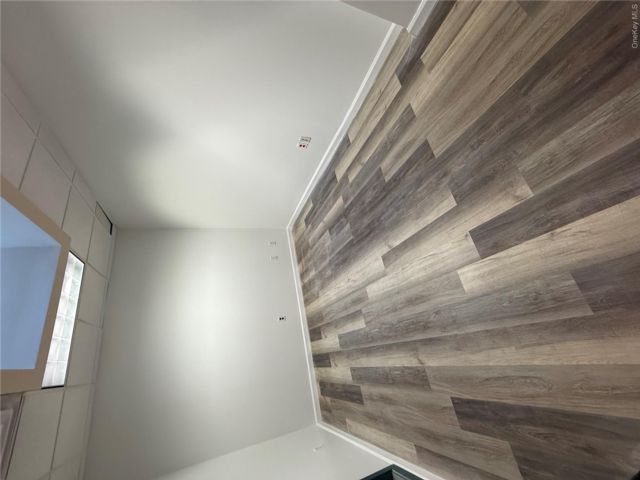 [PHOTO]