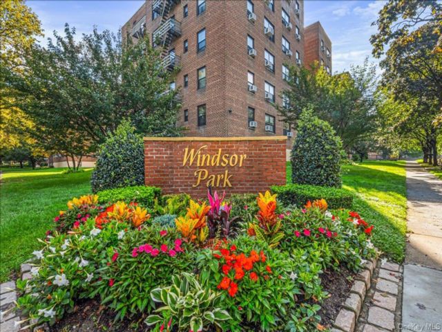  1 BR,  1.00 BTH &nbsp;Other style home in Bayside