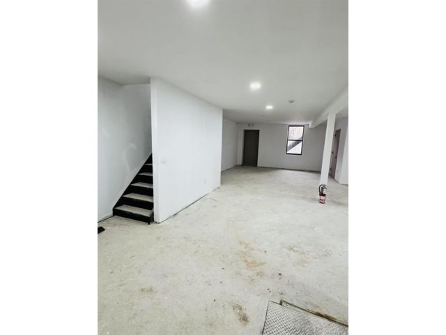 [PHOTO]
