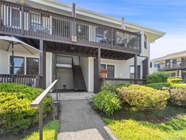 [Yorktown Heights Real Estate, listing number 7321469]