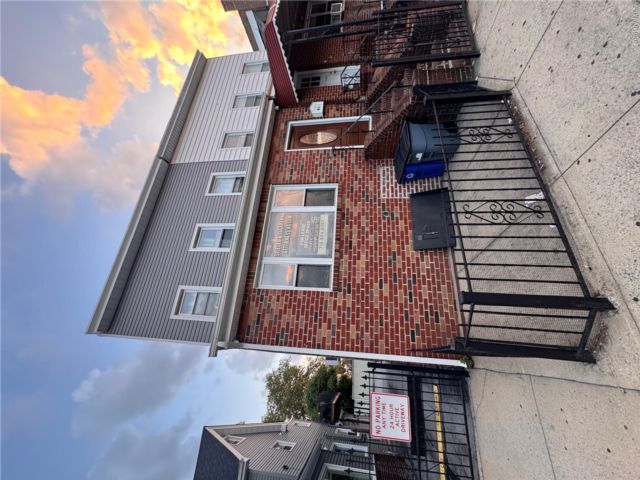 [Woodhaven Real Estate, listing number 7321924]