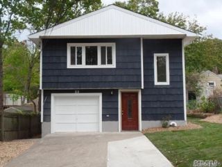  4 BR,  2.00 BTH &nbsp;Hi ranch style home in Sound Beach