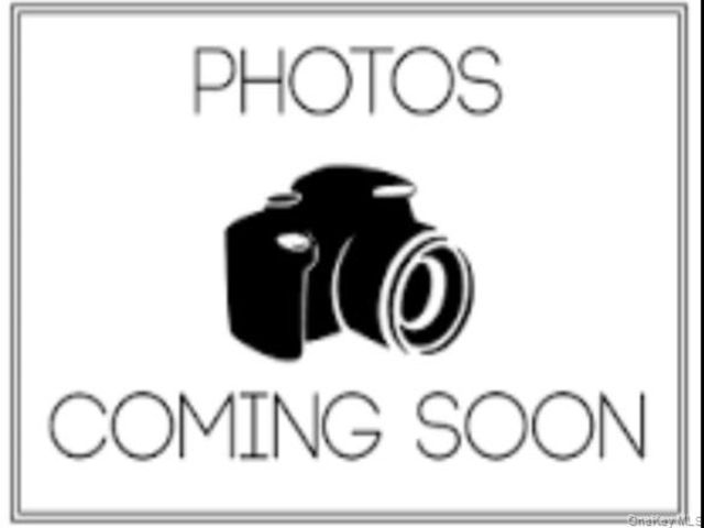 Studio,  0.00 BTH &nbsp;Hi ranch style home in East Rockaway