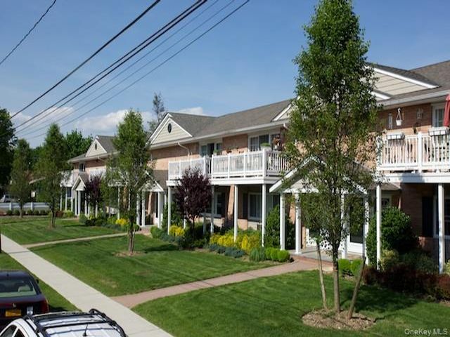  1 BR,  1.00 BTH &nbsp;Other style home in Deer Park