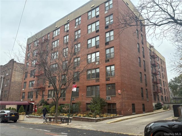  1 BR,  1.00 BTH &nbsp;Other style home in Woodside
